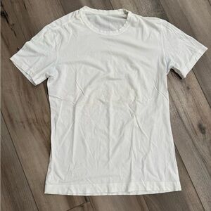 Lululemon men’s white tshirt